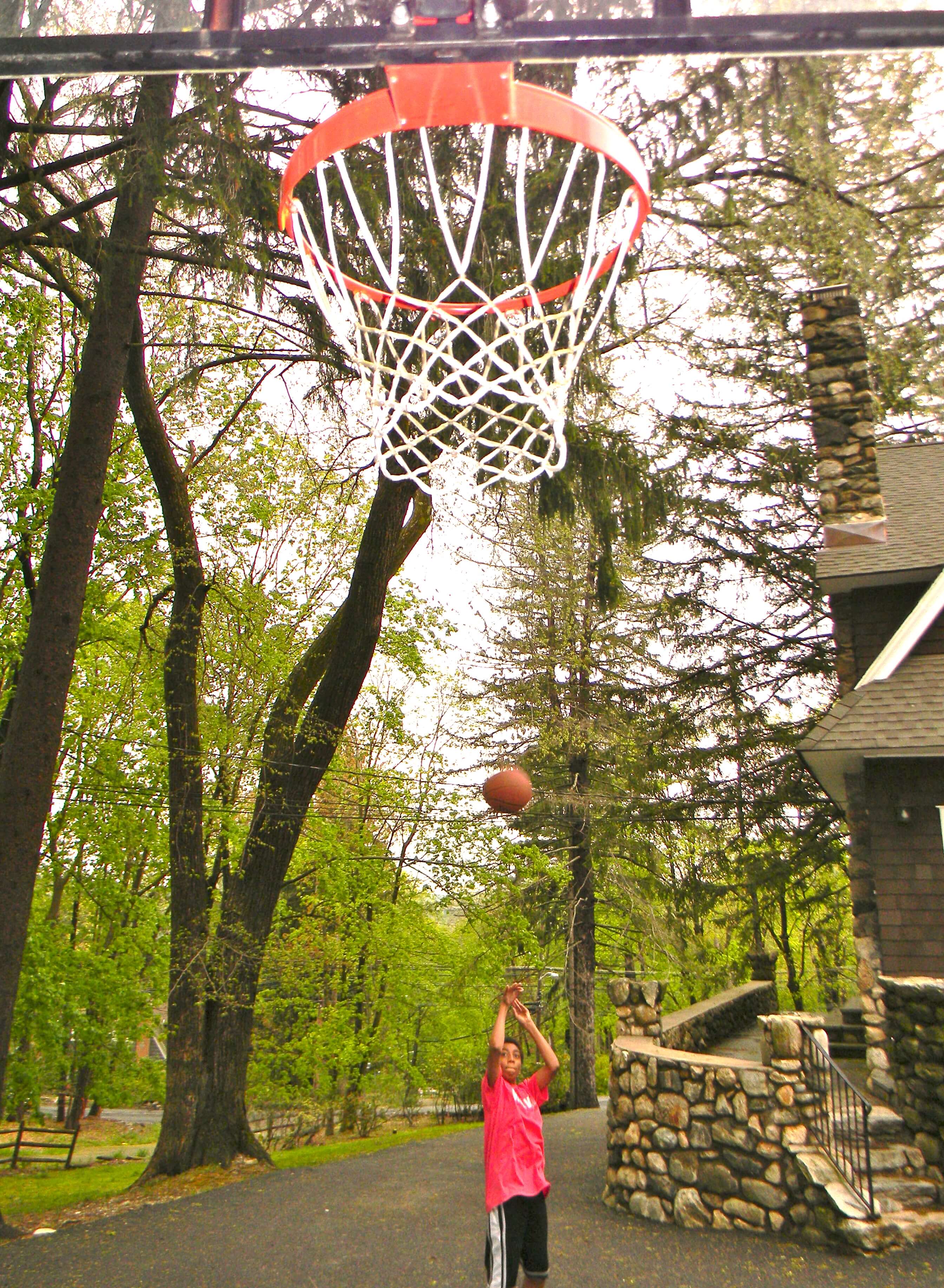 A Trip To Nike: Hoop Dreams.. And A Mother’s Wish