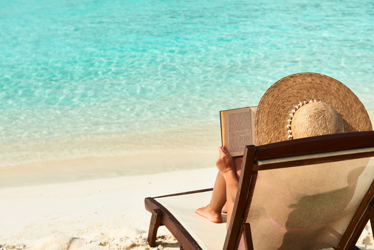 Mom’s Must Read: Four Hot Beach Reads for Mom