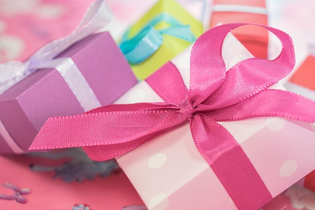 Ask Rene: How Much Is Too Much When Giving Gifts?